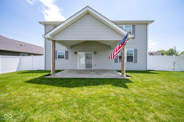 72 Briarwood Court, Greencastle, IN 46135