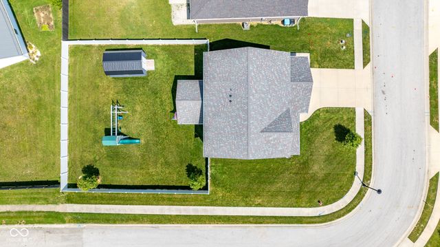 72 Briarwood Court, Greencastle, IN 46135