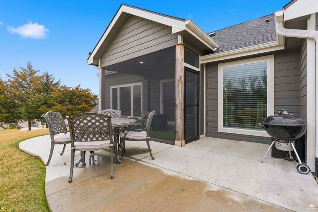 8849 Moonbug Lane, Manhattan, KS 66502