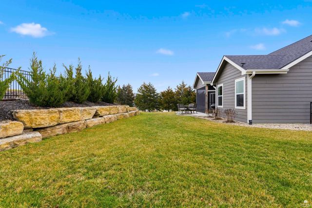 8849 Moonbug Lane, Manhattan, KS 66502