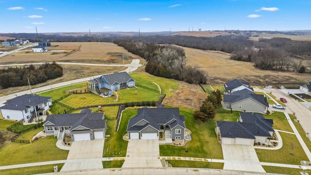 8849 Moonbug Lane, Manhattan, KS 66502