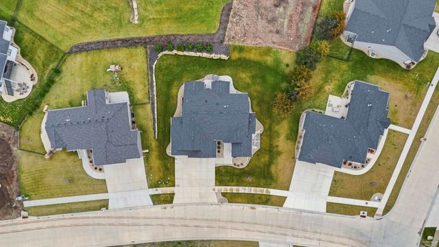 8849 Moonbug Lane, Manhattan, KS 66502