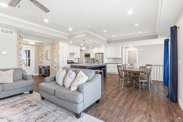 8849 Moonbug Lane, Manhattan, KS 66502