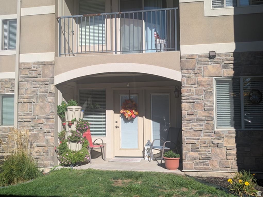 917 S MAIN ST #D, Layton, UT 84041 — exterior