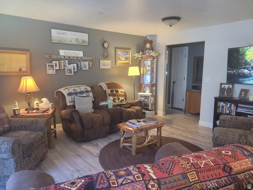 917 S MAIN ST #D, Layton, UT 84041 — photo 3