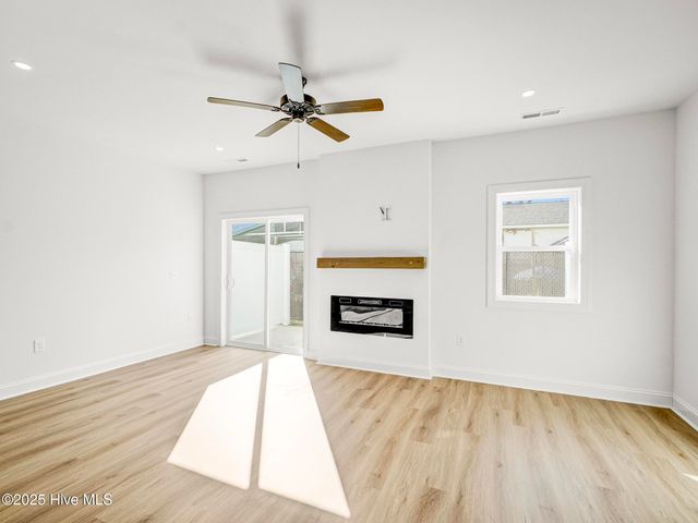 251 Townhome Lane 251, Southern Pines, NC 28387