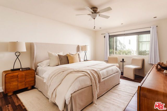 1121 N Olive Drive 210, West Hollywood, CA 90069