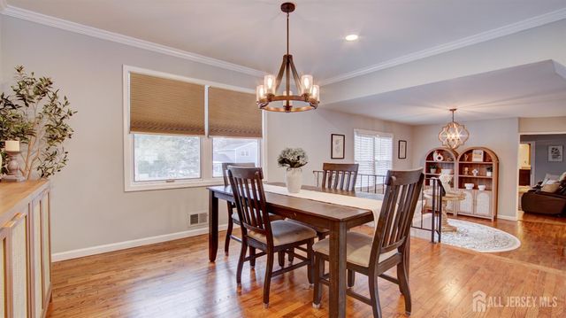 31 Wolfpack Road, Hamilton, NJ 08619