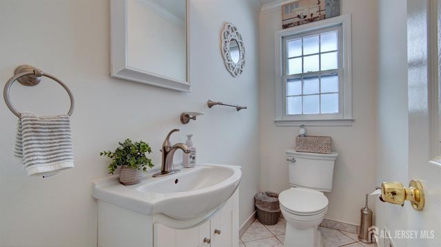 31 Wolfpack Road, Hamilton, NJ 08619