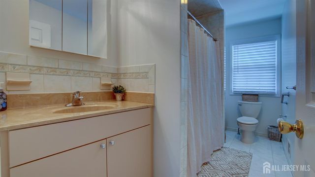 31 Wolfpack Road, Hamilton, NJ 08619