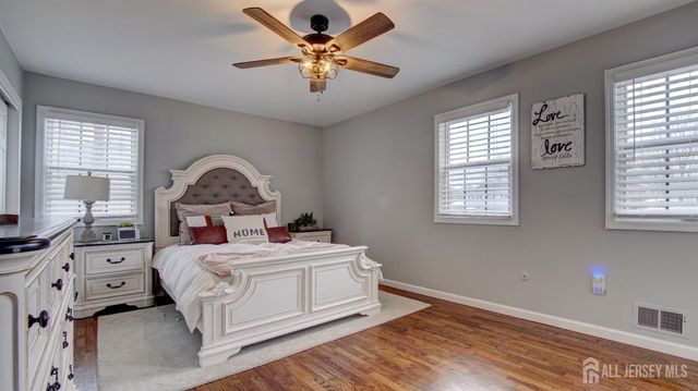 31 Wolfpack Road, Hamilton, NJ 08619