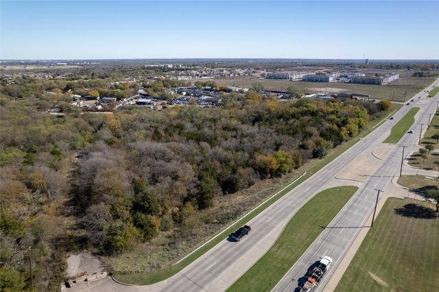 9999 Lawrence Drive, Balch Springs, TX 75181