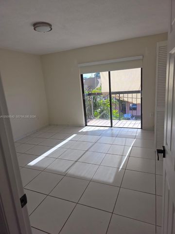 2186 W 60th St 20208, Hialeah, FL 33016