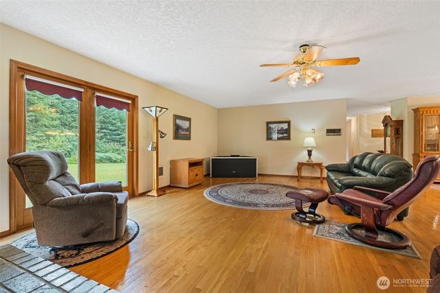 251 John Road, Chehalis, WA 98532