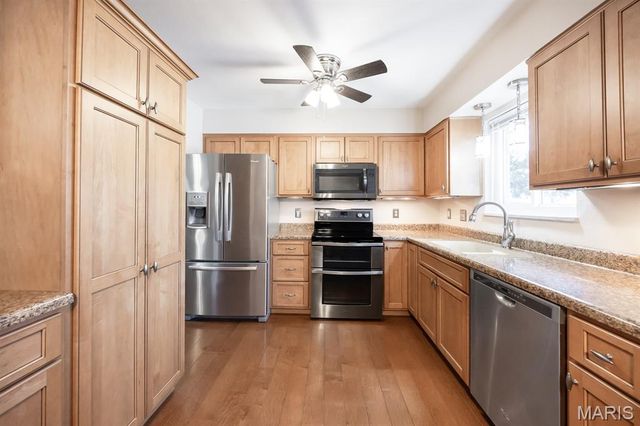 328 W Park Drive, Belleville, IL 62226