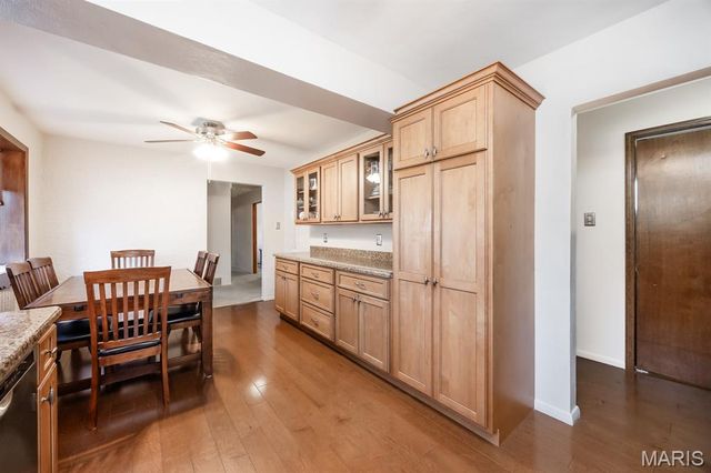 328 W Park Drive, Belleville, IL 62226