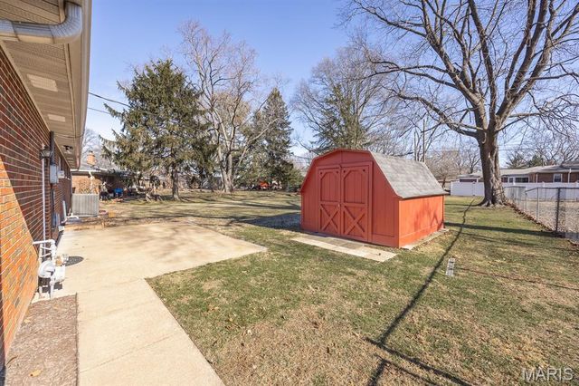 328 W Park Drive, Belleville, IL 62226