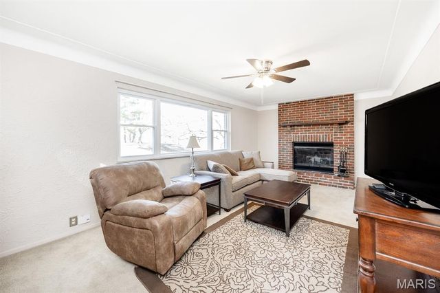 328 W Park Drive, Belleville, IL 62226