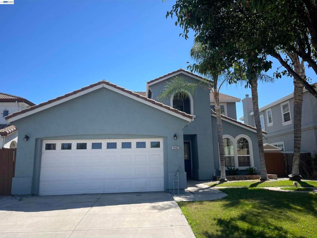 Image 2 of property listing at 2432 Tennis Ln, Tracy, CA 95377