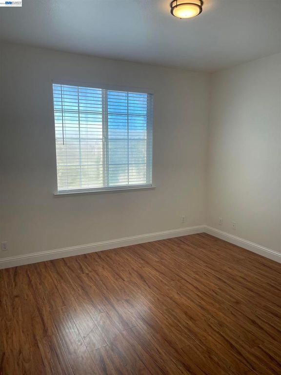 Image 28 of property listing at 2432 Tennis Ln, Tracy, CA 95377