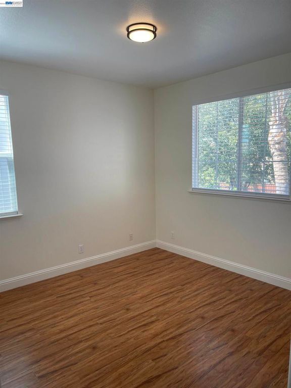 Image 32 of property listing at 2432 Tennis Ln, Tracy, CA 95377