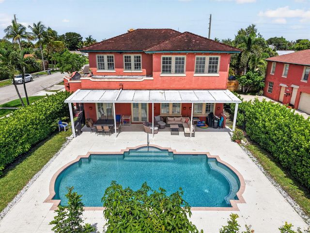 227 Foresteria Drive, Lake Park, FL 33403