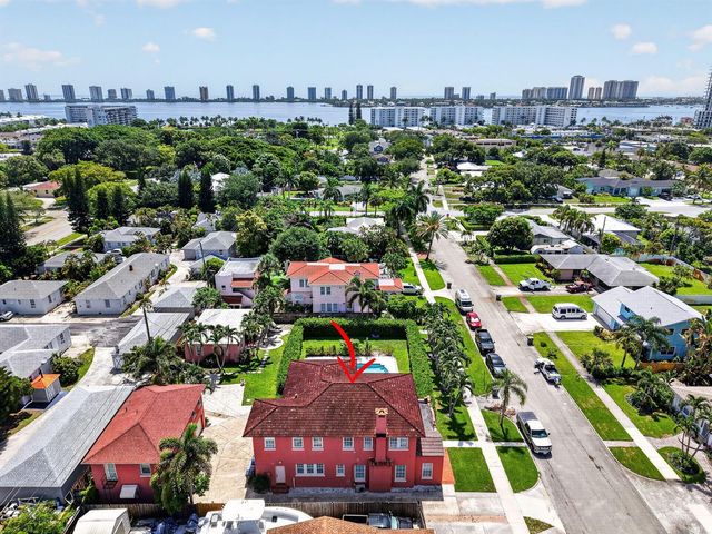 227 Foresteria Drive, Lake Park, FL 33403