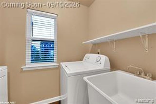 58337 Thomas Drive, New Haven Village, MI 48048