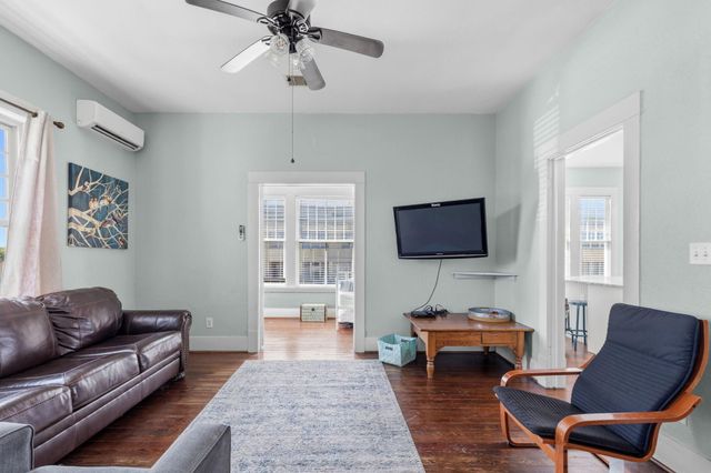 1514 15th St Up Street, Galveston, TX 77550