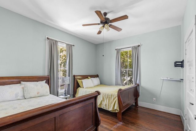 1514 15th St Up Street, Galveston, TX 77550