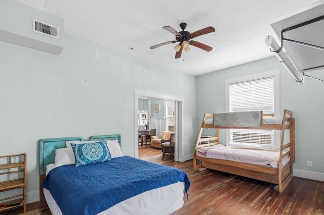 1514 15th St Up Street, Galveston, TX 77550