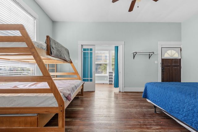 1514 15th St Up Street, Galveston, TX 77550