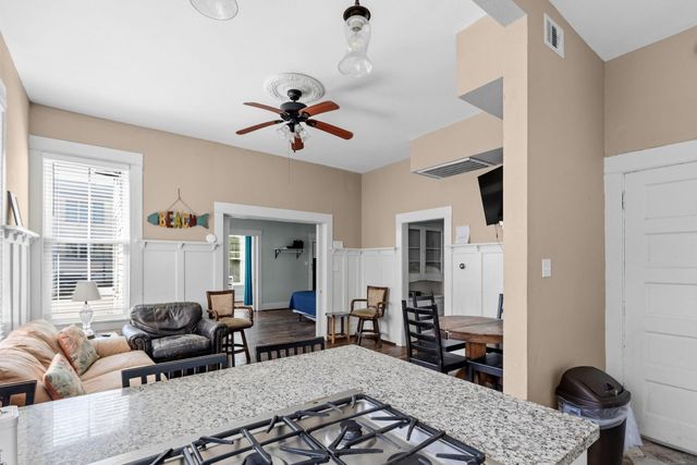 1514 15th St Up Street, Galveston, TX 77550