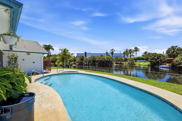 1401 SW 28th Terrace, Deerfield Beach, FL 33442