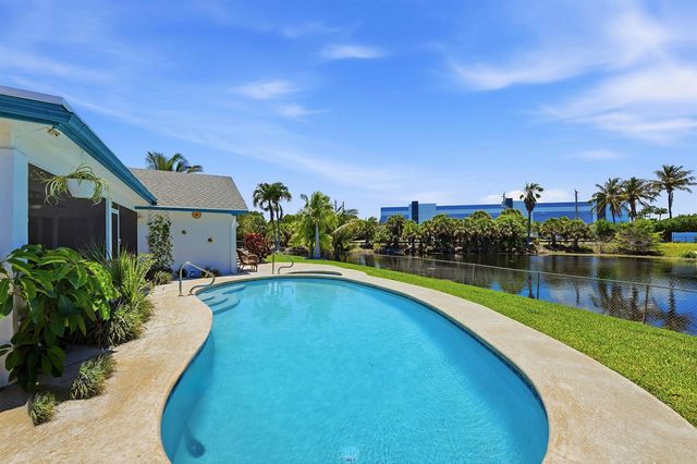 1401 SW 28th Terrace, Deerfield Beach, FL 33442