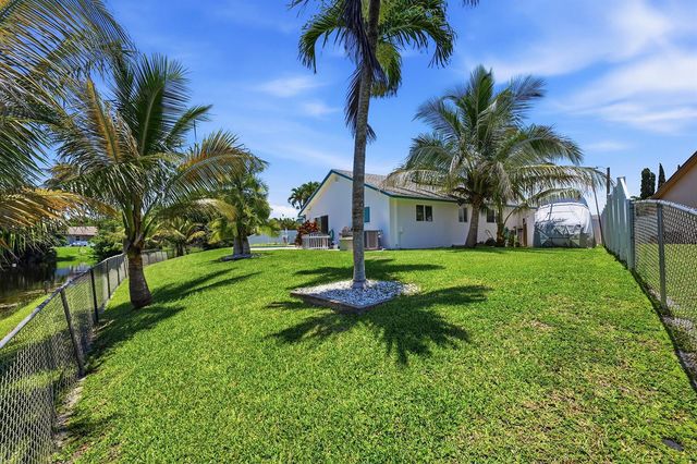 1401 SW 28th Terrace, Deerfield Beach, FL 33442