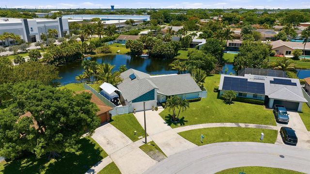1401 SW 28th Terrace, Deerfield Beach, FL 33442