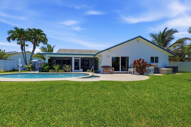 1401 SW 28th Terrace, Deerfield Beach, FL 33442
