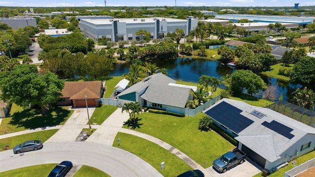 1401 SW 28th Terrace, Deerfield Beach, FL 33442
