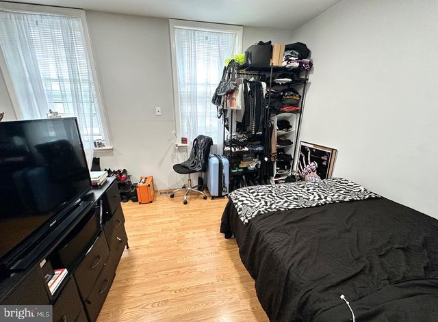 823 CHRISTIAN ST, Philadelphia, PA 19147