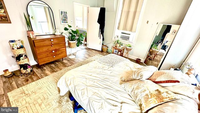 823 CHRISTIAN ST, Philadelphia, PA 19147