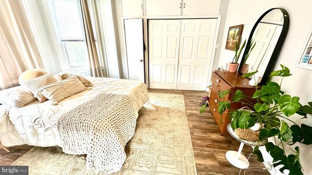 823 CHRISTIAN ST, Philadelphia, PA 19147