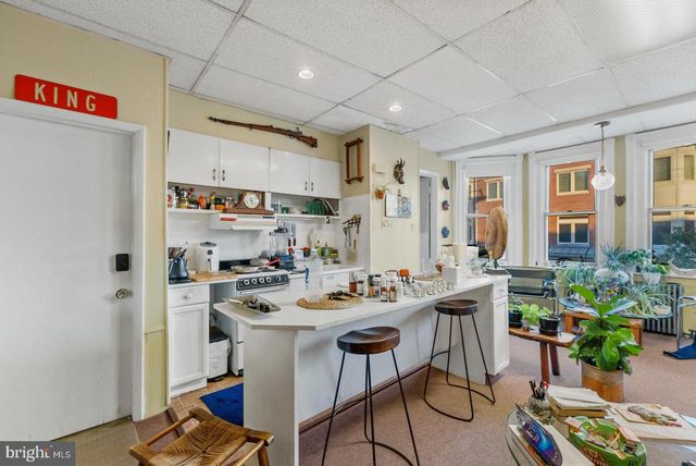 823 CHRISTIAN ST, Philadelphia, PA 19147