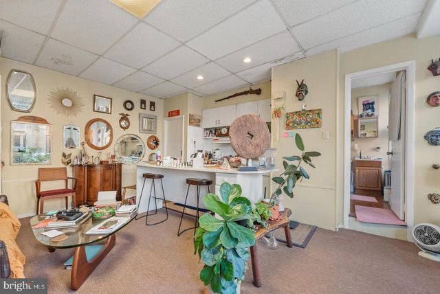 823 CHRISTIAN ST, Philadelphia, PA 19147