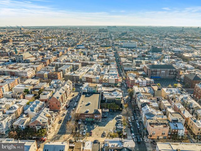 823 CHRISTIAN ST, Philadelphia, PA 19147