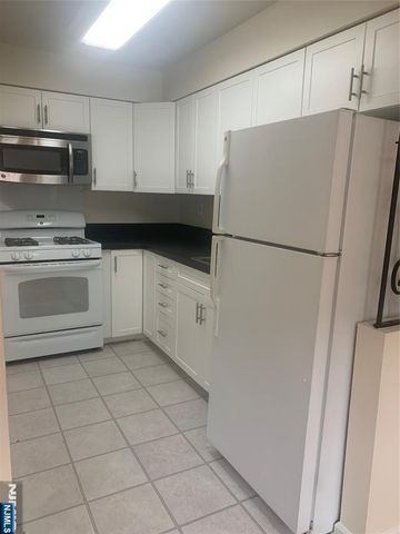 60 Columbia Avenue 5, Dumont, NJ 07628