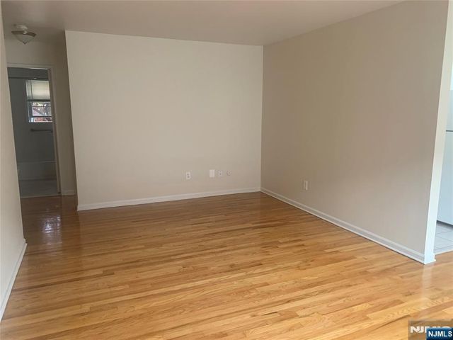 60 Columbia Avenue 5, Dumont, NJ 07628