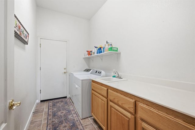 9184 Central Ave, Orangevale, CA 95662