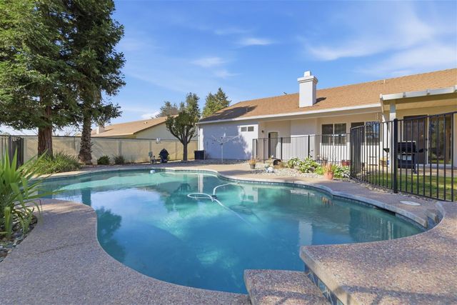 9184 Central Ave, Orangevale, CA 95662