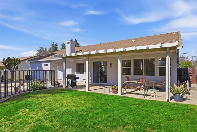 9184 Central Ave, Orangevale, CA 95662